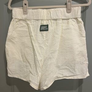 Daily Drills Yellow Seersucker Resort shorts M